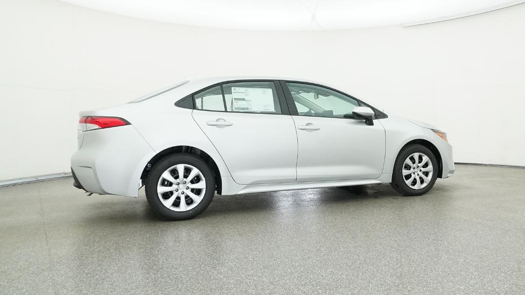 2026 Toyota Corolla LE photo 2