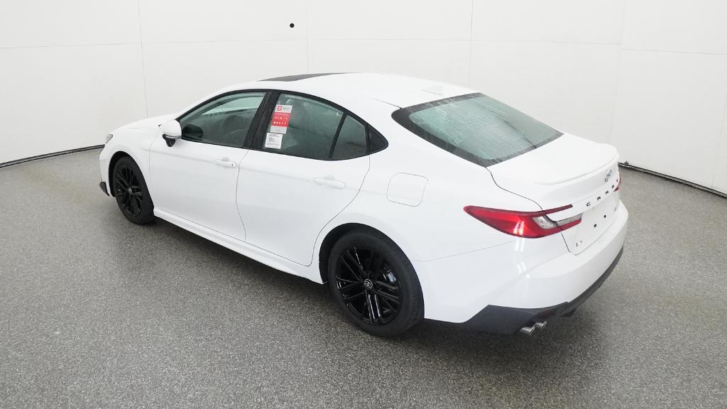 2026 Toyota Camry SE photo 3