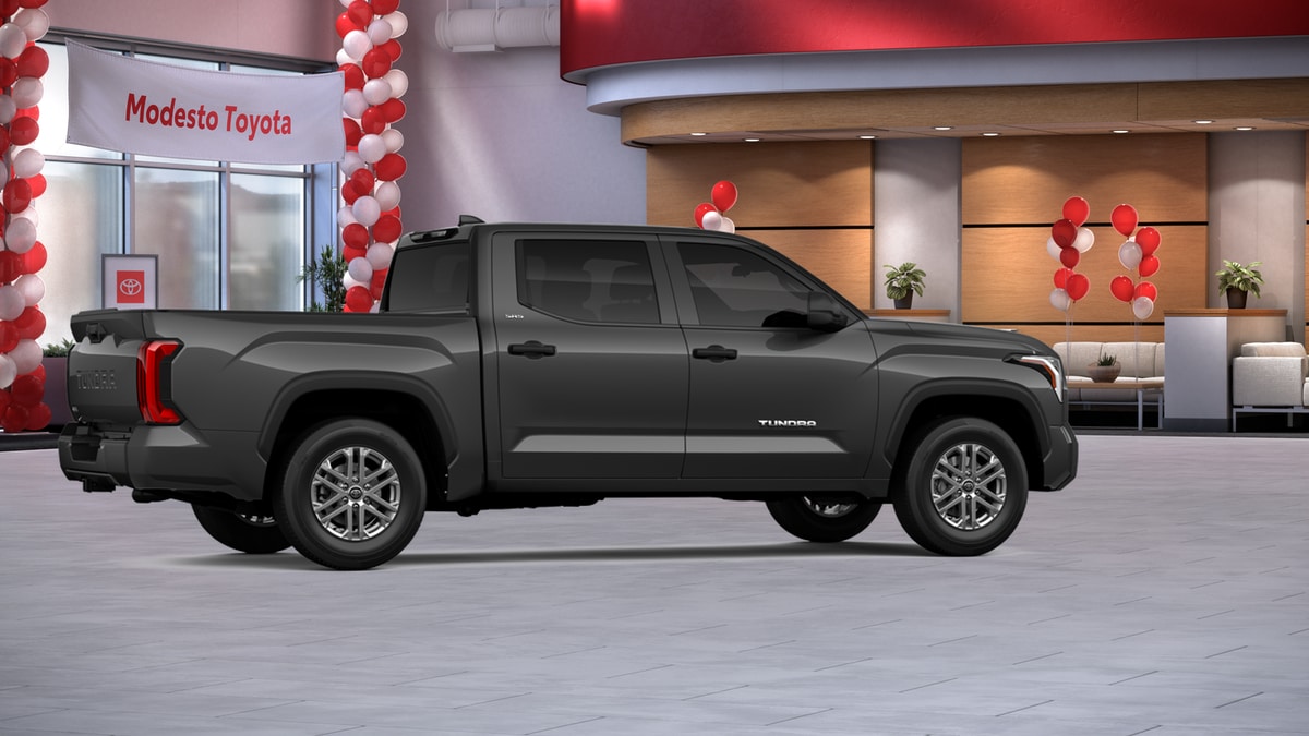 2025 Toyota Tundra SR5 - Photo 37