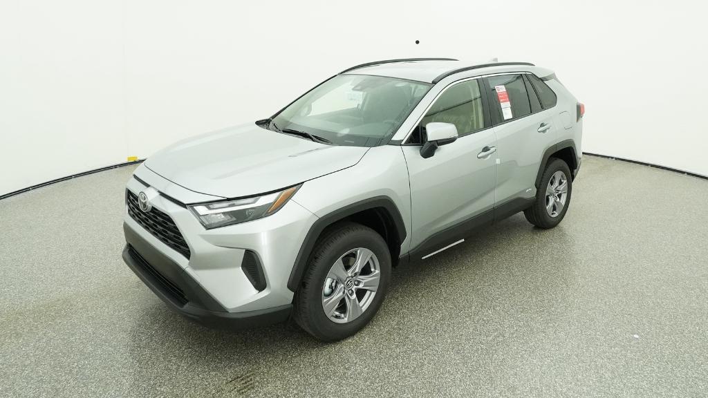 2025 Toyota RAV4 XLE's photo