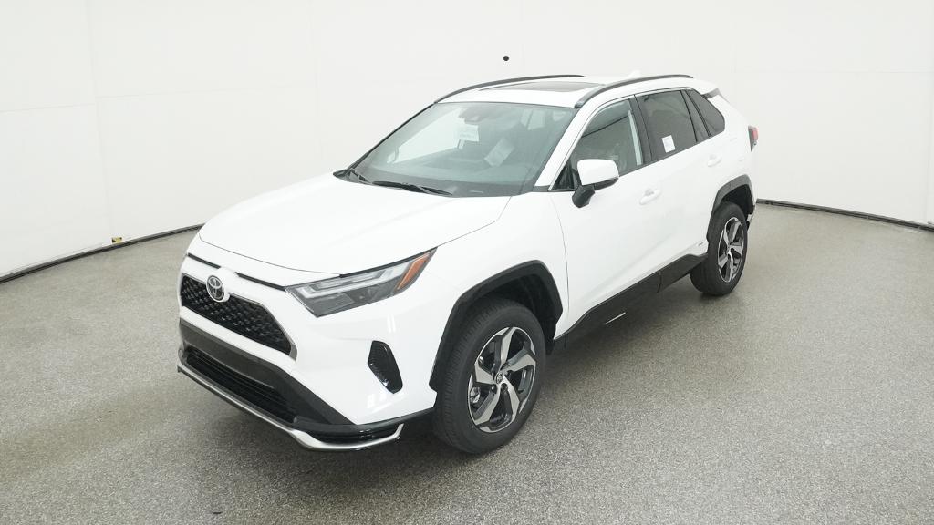 2025 Toyota RAV4 SE's photo