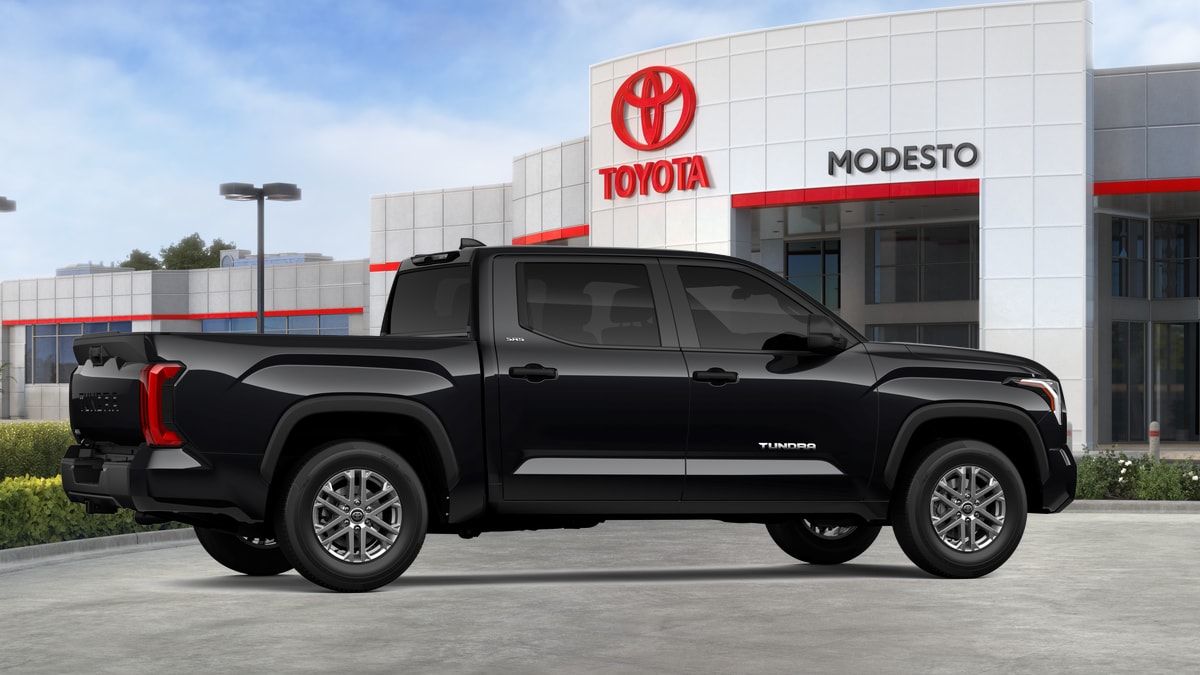 2025 Toyota Tundra SR5 - Photo 37