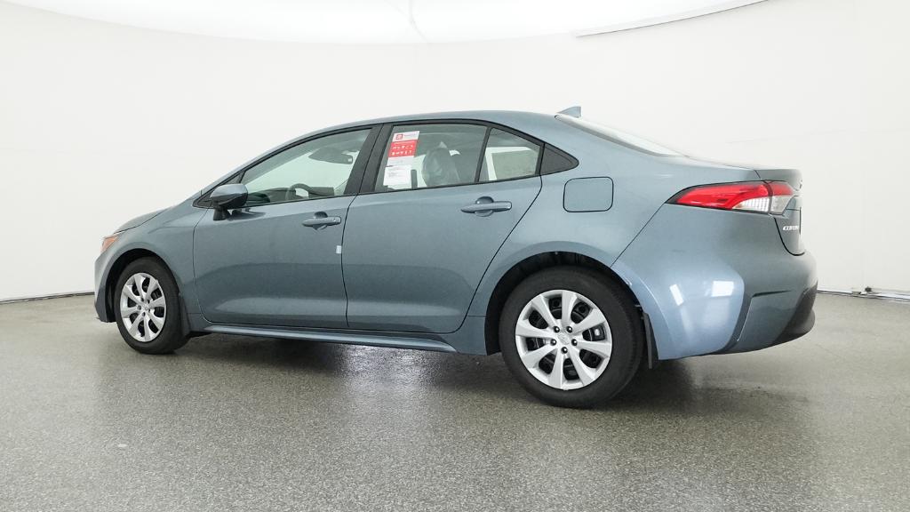 2026 Toyota Corolla LE photo 4