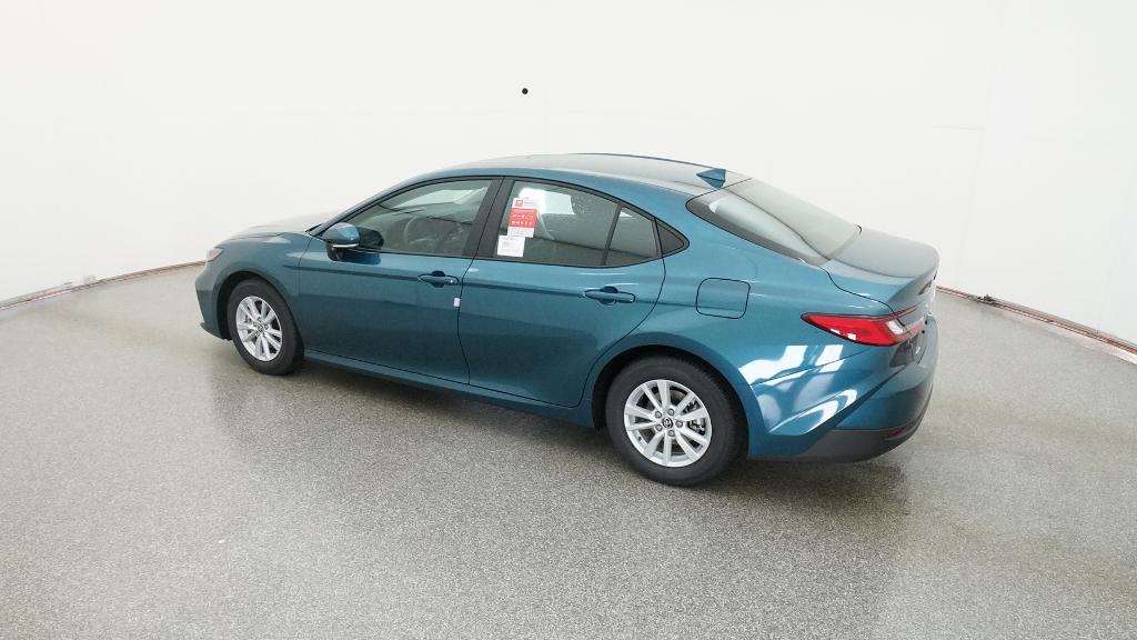 2026 Toyota Camry LE photo 3