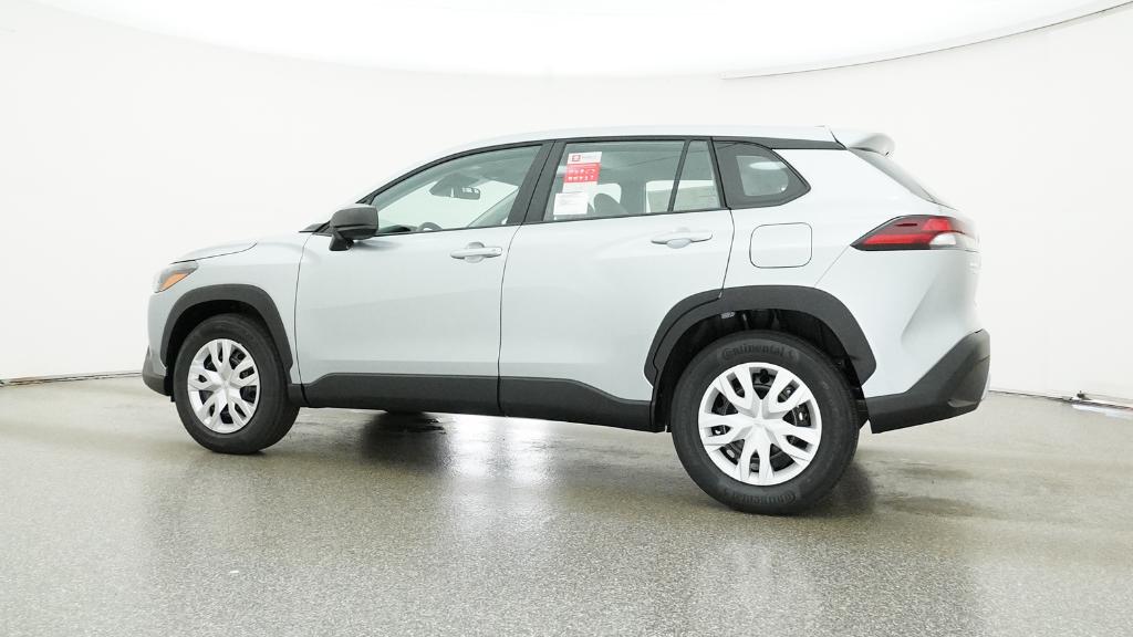 2026 Toyota Corolla Cross L photo 4