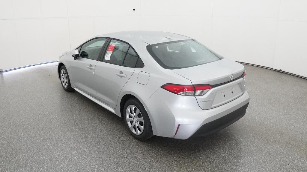 2026 Toyota Corolla LE photo 2