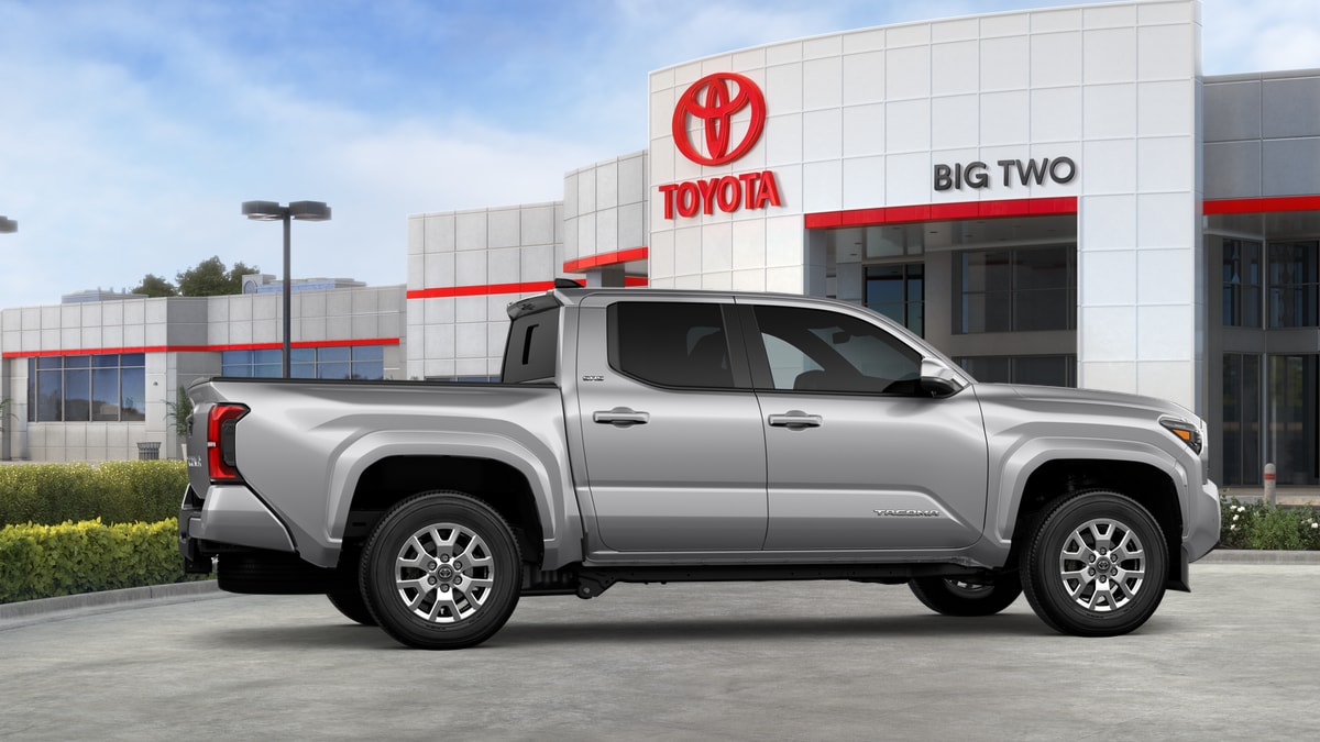 2025 Toyota Tacoma SR5 - Photo 12