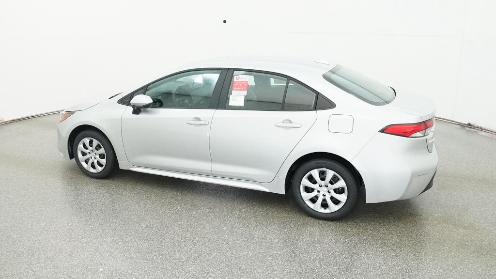 2026 Toyota Corolla LE photo 3