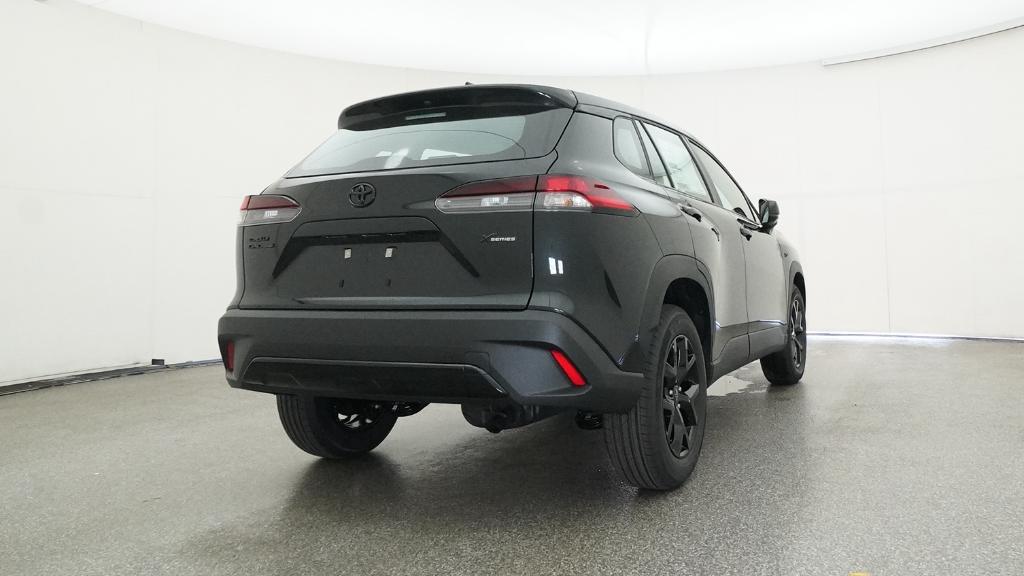 2026 Toyota Corolla Cross L photo 3