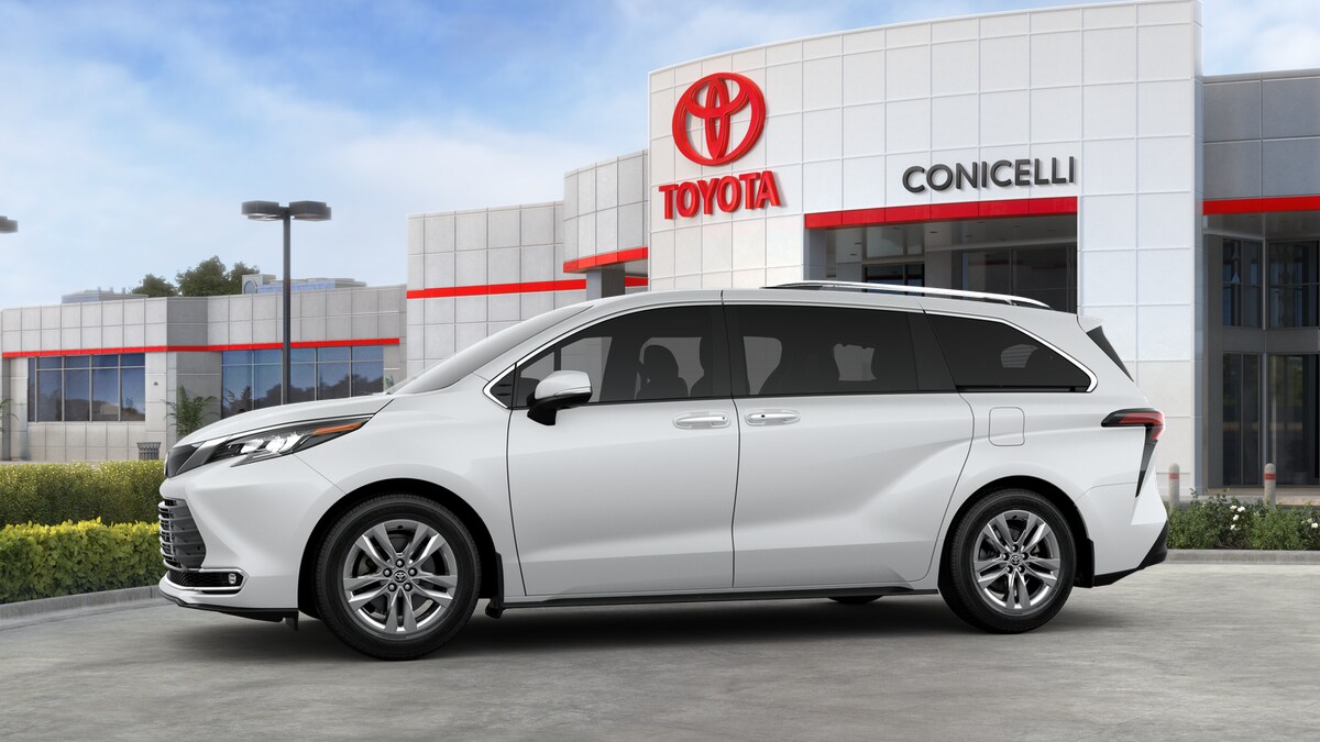 2025 Toyota Sienna Limited photo 3