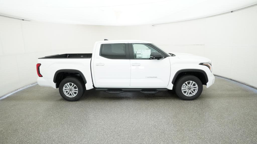 2026 Toyota Tundra SR5 CrewMax photo 11