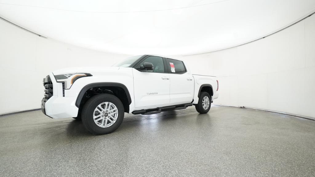 2026 Toyota Tundra SR5 CrewMax photo 12