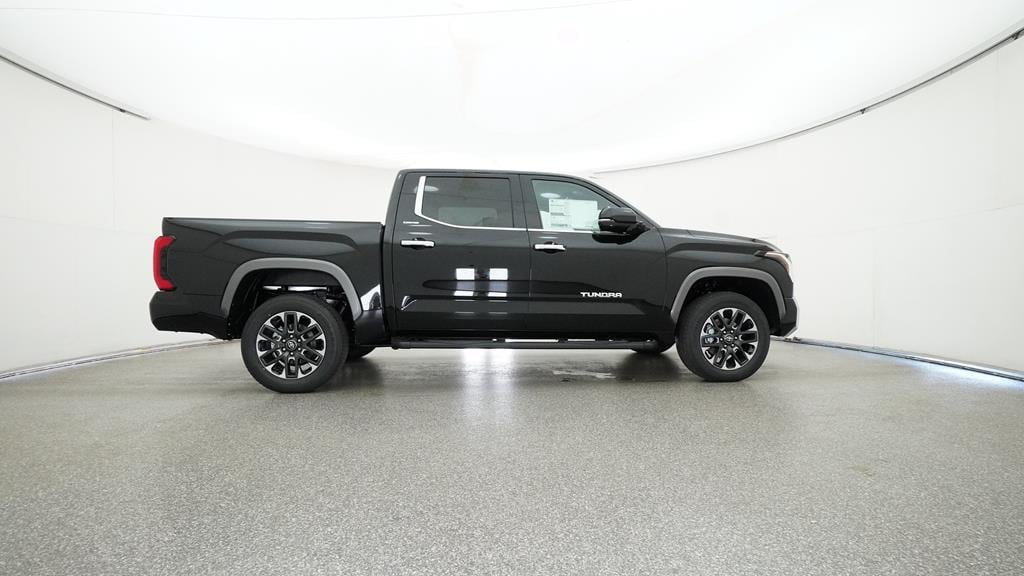 2025 Toyota Tundra Limited - Photo 17