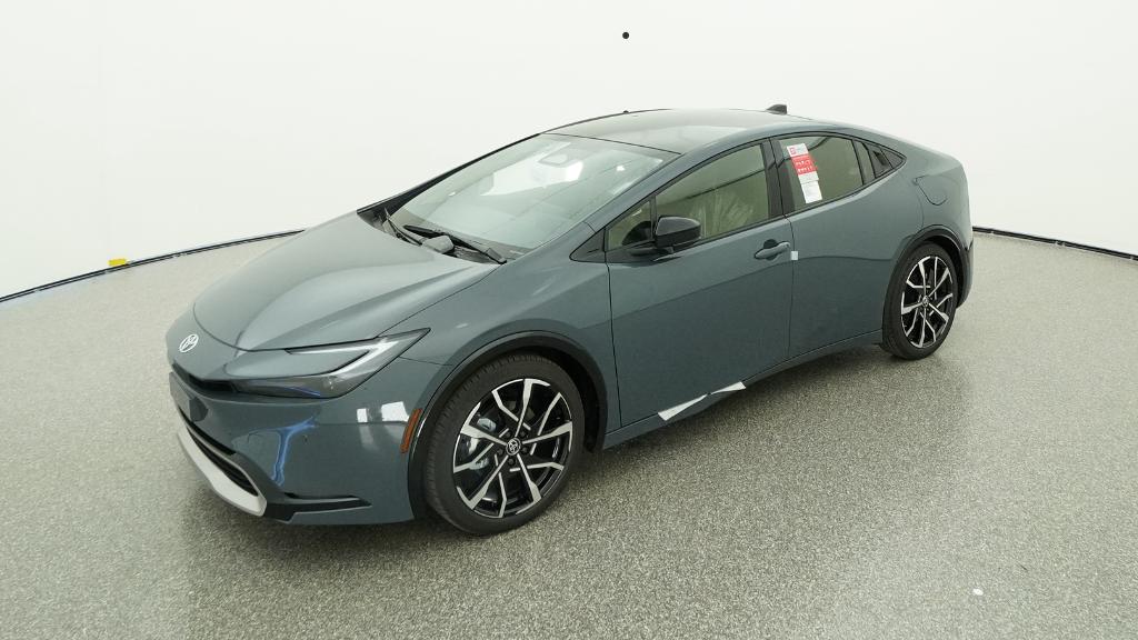 2026 Toyota Prius XSE's photo