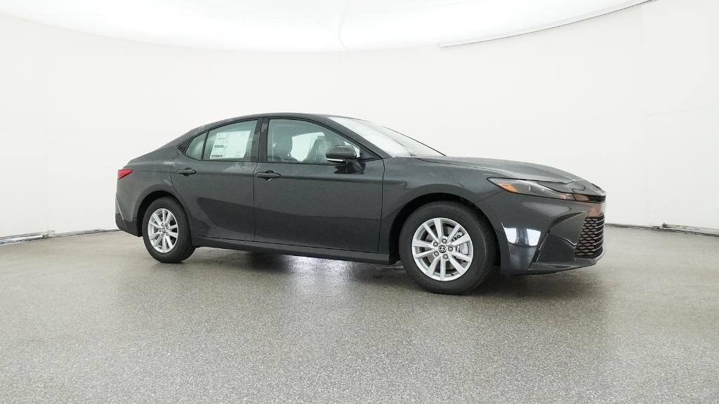 2026 Toyota Camry LE photo 3