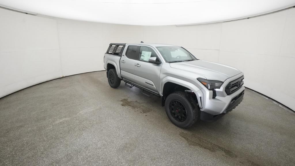 2025 Toyota Tacoma SR5 - Photo 37