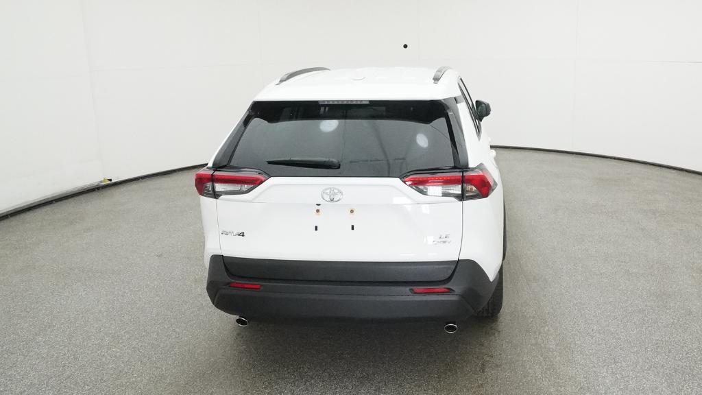 2025 Toyota RAV4 Hybrid LE photo 2