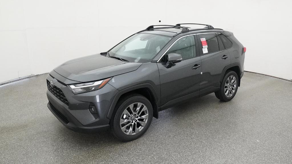 2025 Toyota RAV4 XLE Premium's photo