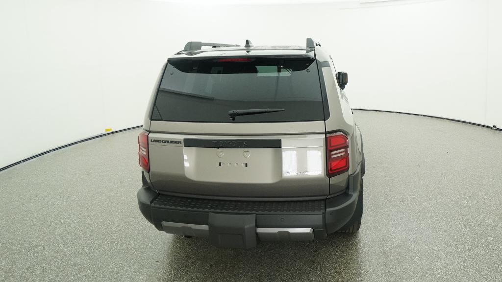 2026 Toyota Land Cruiser photo 3