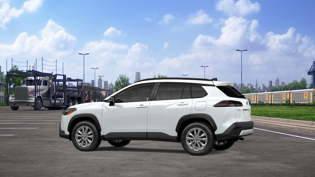 2026 Toyota Corolla Cross LE photo 2