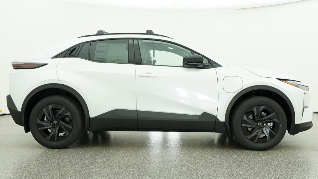2026 Toyota C-HR SE - Photo 50