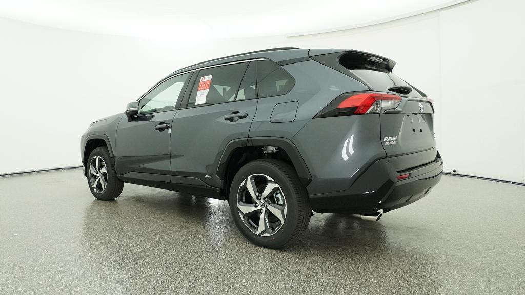 2025 Toyota RAV4 SE Hybrid photo 4