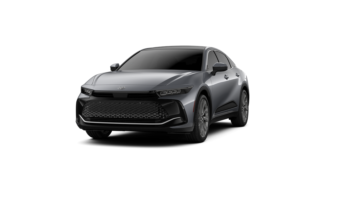 2026 Toyota Crown Limited - Photo 18