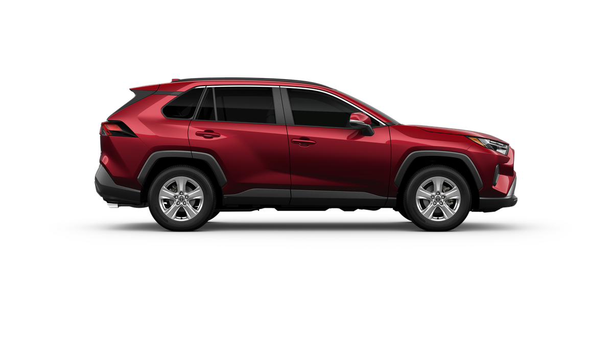 2025 Toyota RAV4 XLE photo 15
