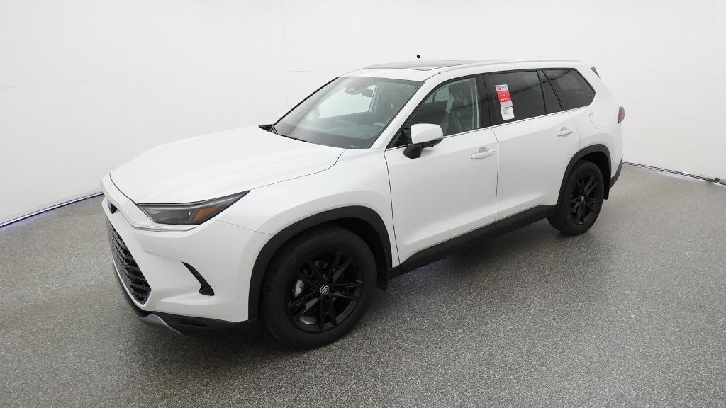 2026 Toyota Grand Highlander Platinum's photo