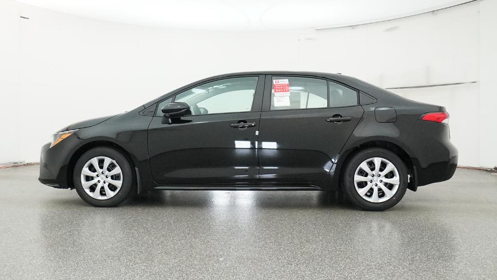 2026 Toyota Corolla LE photo 3