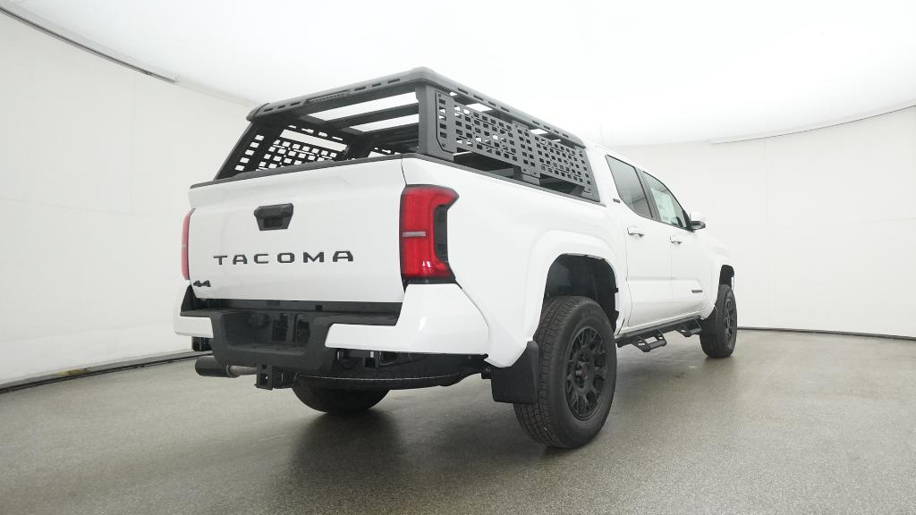 2025 Toyota Tacoma SR5 - Photo 5