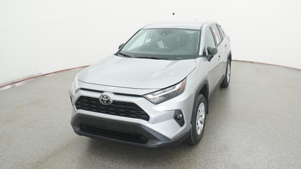 2025 Toyota RAV4 LE photo 4