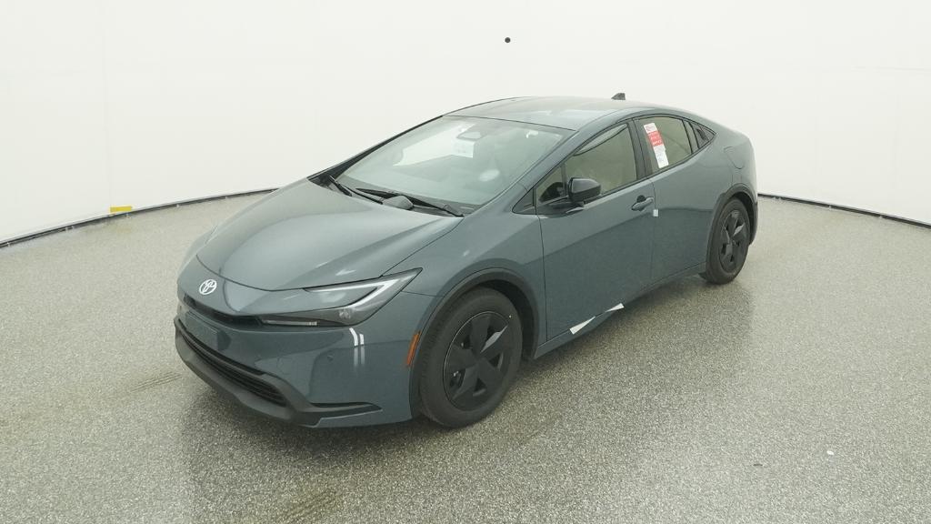 2026 Toyota Prius LE's photo