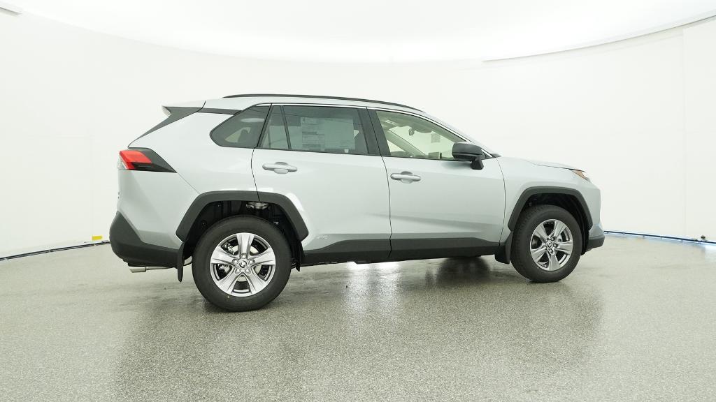2025 Toyota RAV4 Hybrid LE photo 4