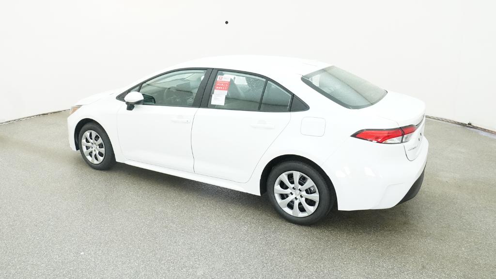 2026 Toyota Corolla LE photo 4