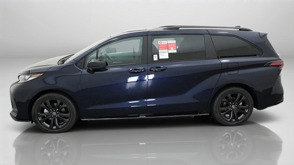 New 2026 Toyota Sienna XSE Van Passenger Van