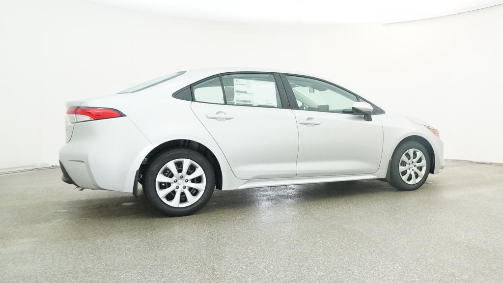 2026 Toyota Corolla LE photo 3