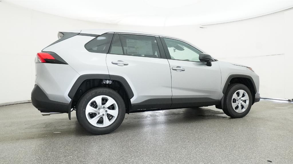 2025 Toyota RAV4 LE photo 2
