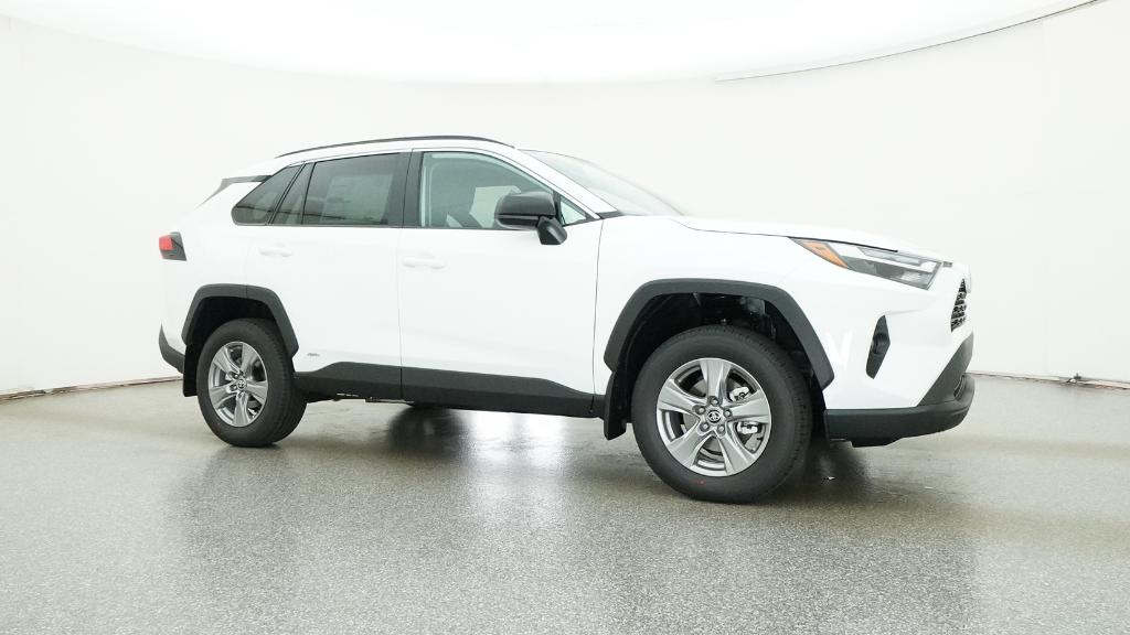 2025 Toyota RAV4 Hybrid LE photo 2