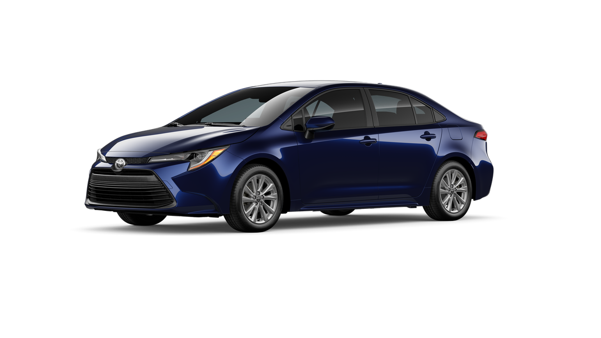 2026 Toyota Corolla LE photo 3