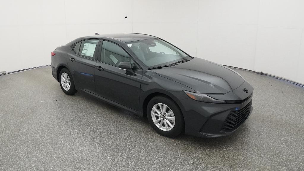 2026 Toyota Camry LE photo 2