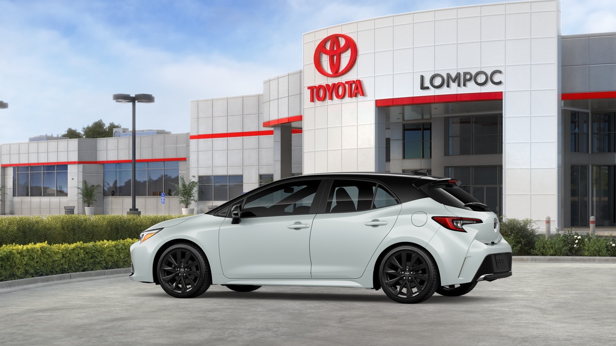 2026 Toyota Corolla Hatchback XSE - Photo 5
