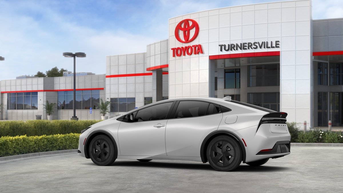 2026 Toyota Prius Plug-in Hybrid SE - Photo 16