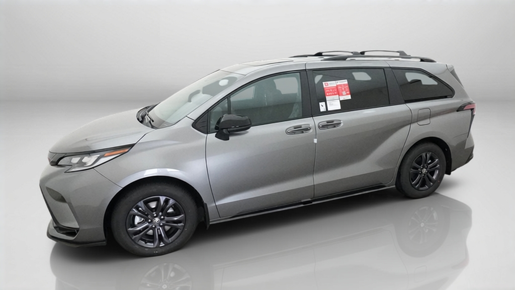 New 2026 Toyota Sienna XSE Van Passenger Van