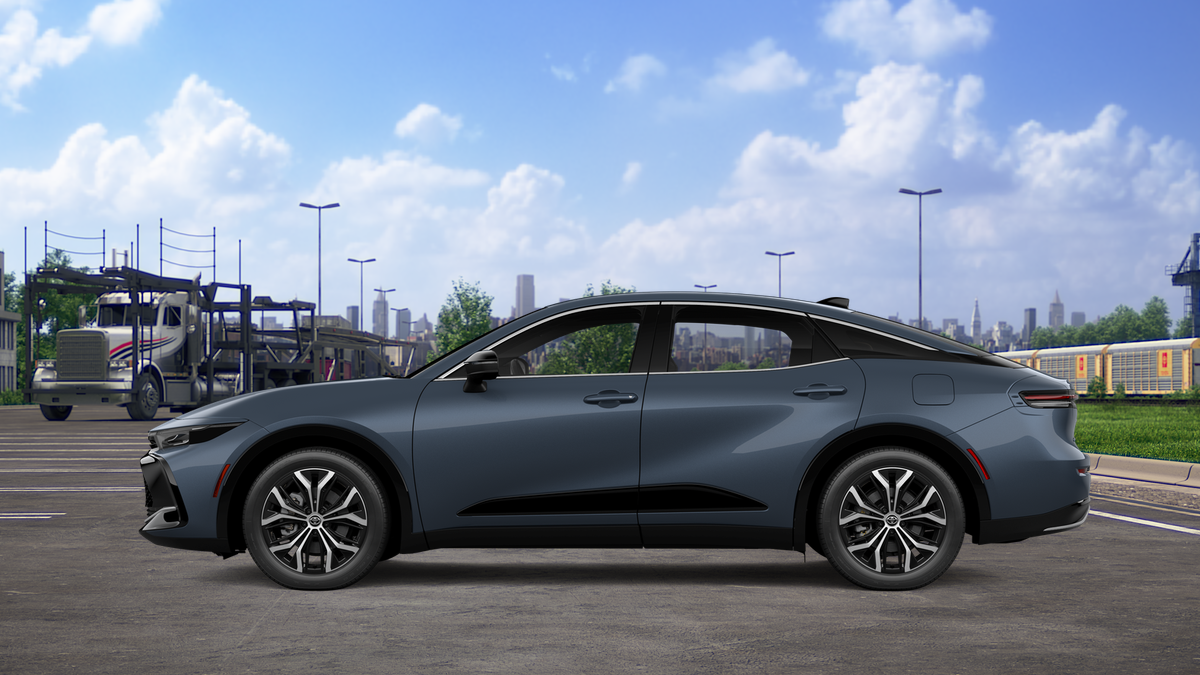 New 2027 Toyota Crown XLE XLE