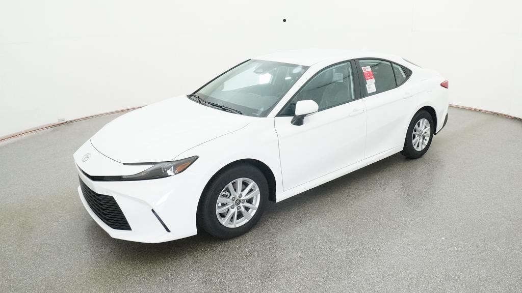 2026 Toyota Camry LE's photo