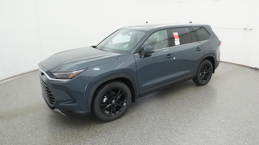 2026 Toyota Grand Highlander Limited's photo