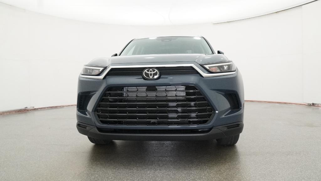 2026 Toyota Highlander Hybrid XLE photo 4