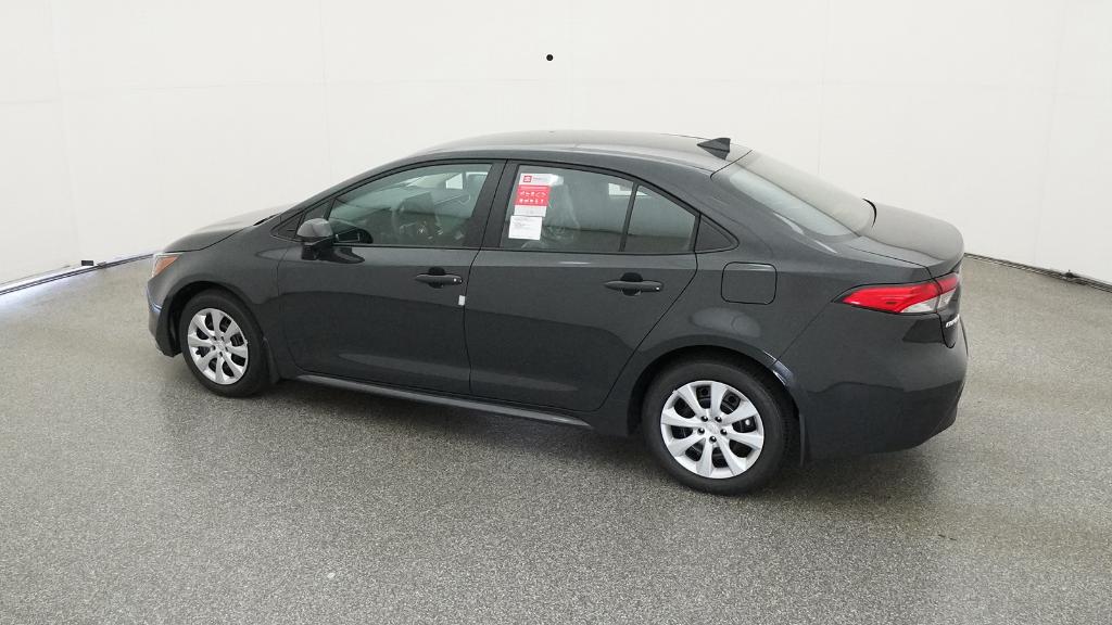 2026 Toyota Corolla LE photo 2
