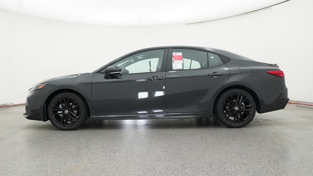 2026 Toyota Camry SE photo 3